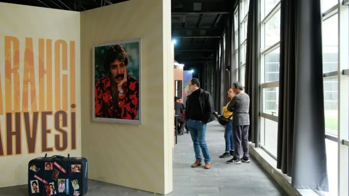 “FERDİ TAYFUR” ANISINA SABAHÇI KAHVESİ SERGİSİ 
