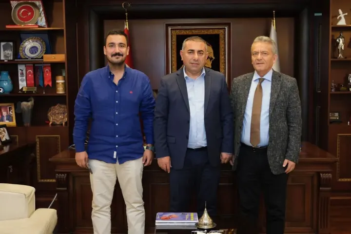 Adana Büyükşehir Belediyesi’nde Alevi Bektaşi Federasyonu Heyeti Ağırladı