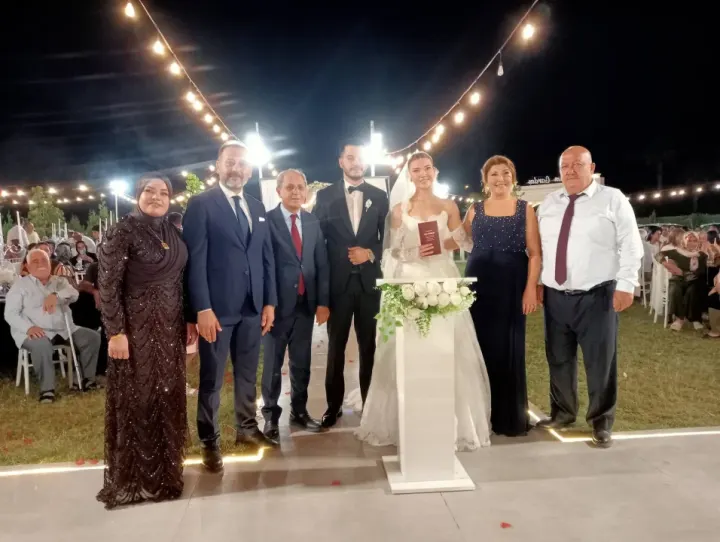 Ceyhan’da Mutluluğa Adım: Meltem ve Can Çifti Dünyaevine Girdi