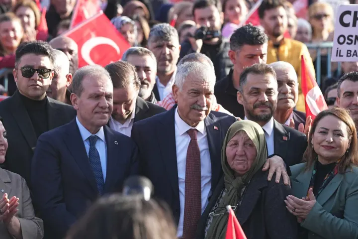 Zeydan Karalar, Kadirli Belediyesi Toplu Hizmet Açılışına Katıldı 