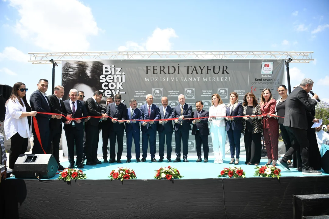 FERDİ TAYFUR’UN SANATIYLA ZİRVEYE ULAŞAN YAŞAM ÖYKÜSÜ BURADA YAŞAYACAK” 