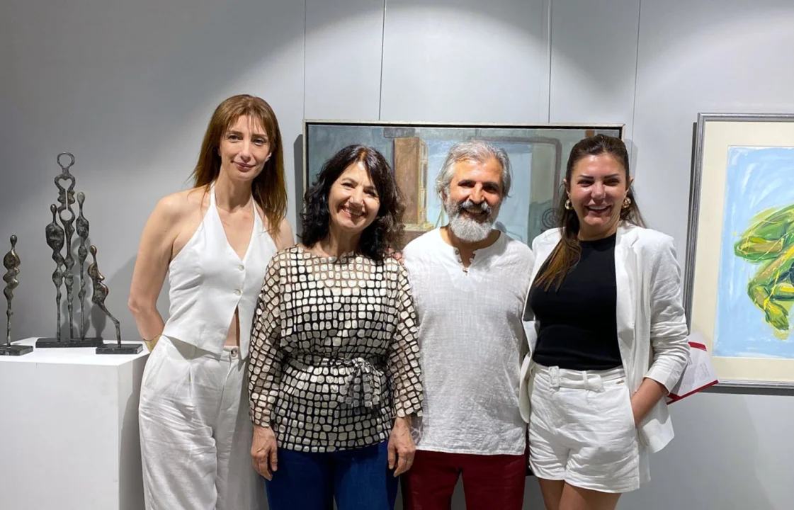 Karma Resim ve Heykel Sergisi Evrim Sanat Galerisi’nde Açıldı. 