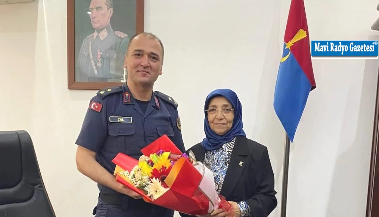 Ceyhan Gazi ve Şehit Aileleri Derneği’nden Jandarma Teşkilatı’na Anlamlı Ziyaret 