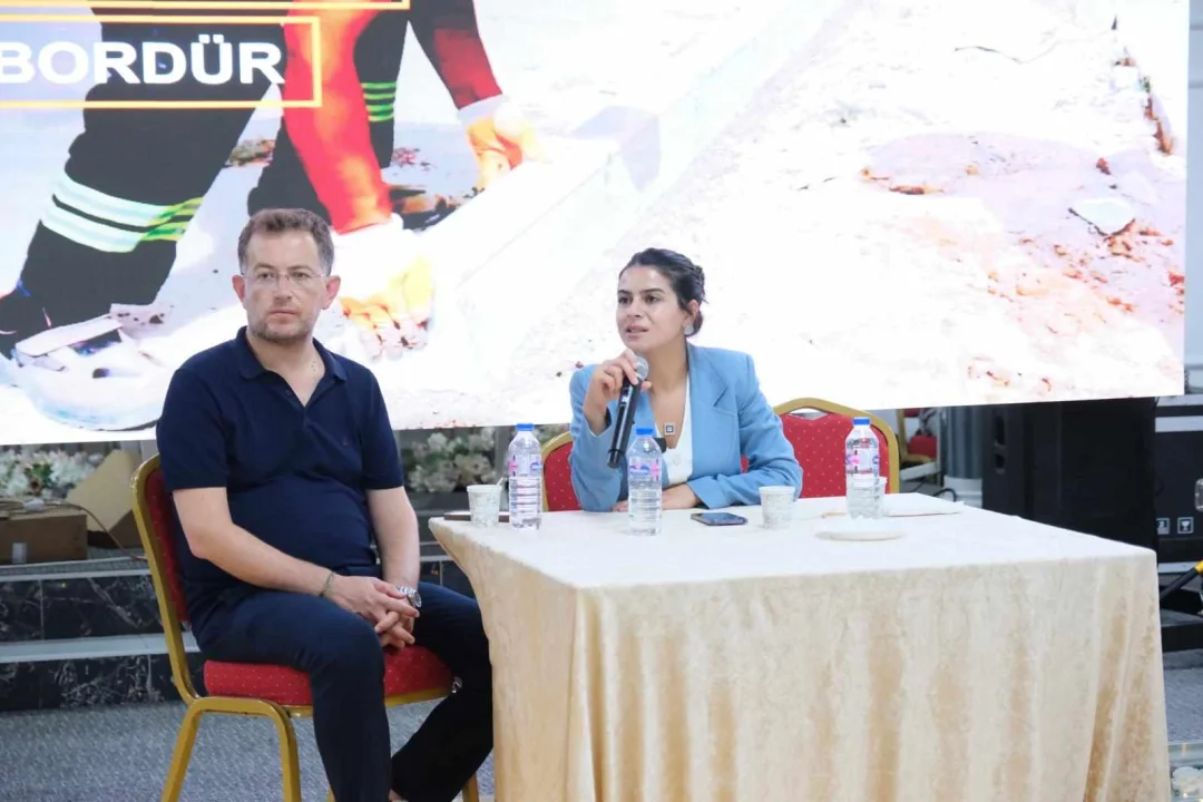 Yıldız’dan Muhtarlara Net Mesaj: “Ayrım Yok, Hizmet Var” 