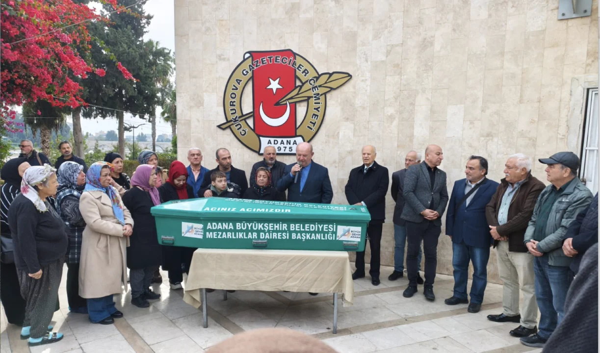 Gazeteci Bülent Çelikten Son Yolculuğuna Uğurlandı