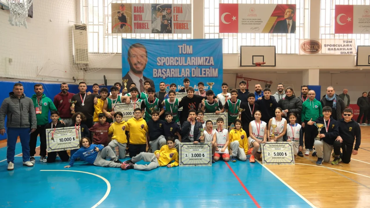 Ceyhan’da kurtuluş coşkusu parkede: 3x3 basketbol turnuvası düzenlendi 