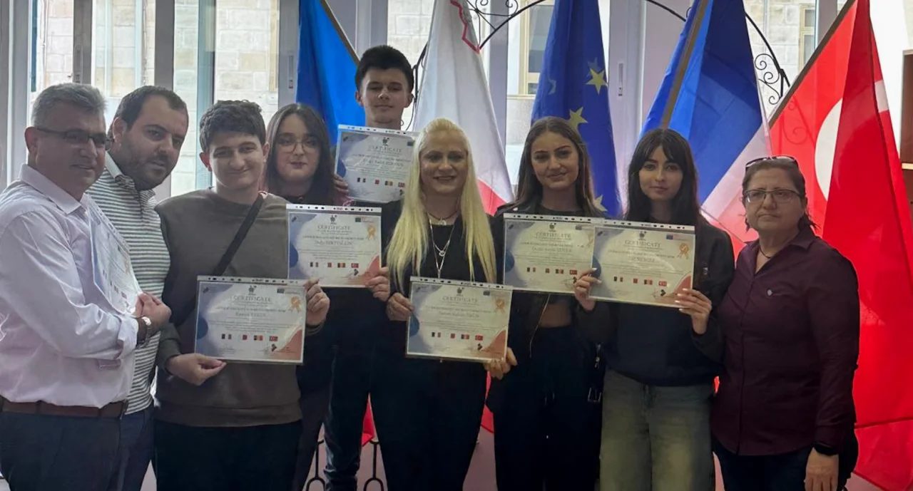 Eğitimde Uluslararası İz 