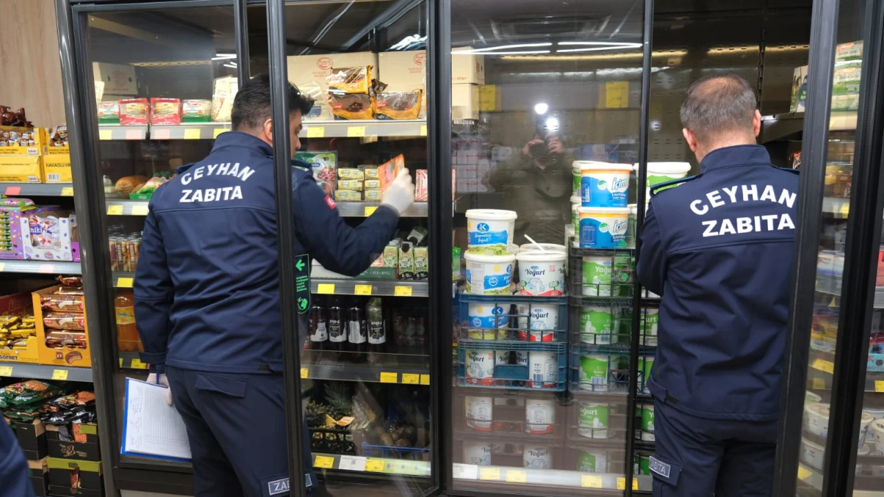 Ceyhan’da Zincir Marketlere Kapsamlı ve Titiz Zabıta Denetimi