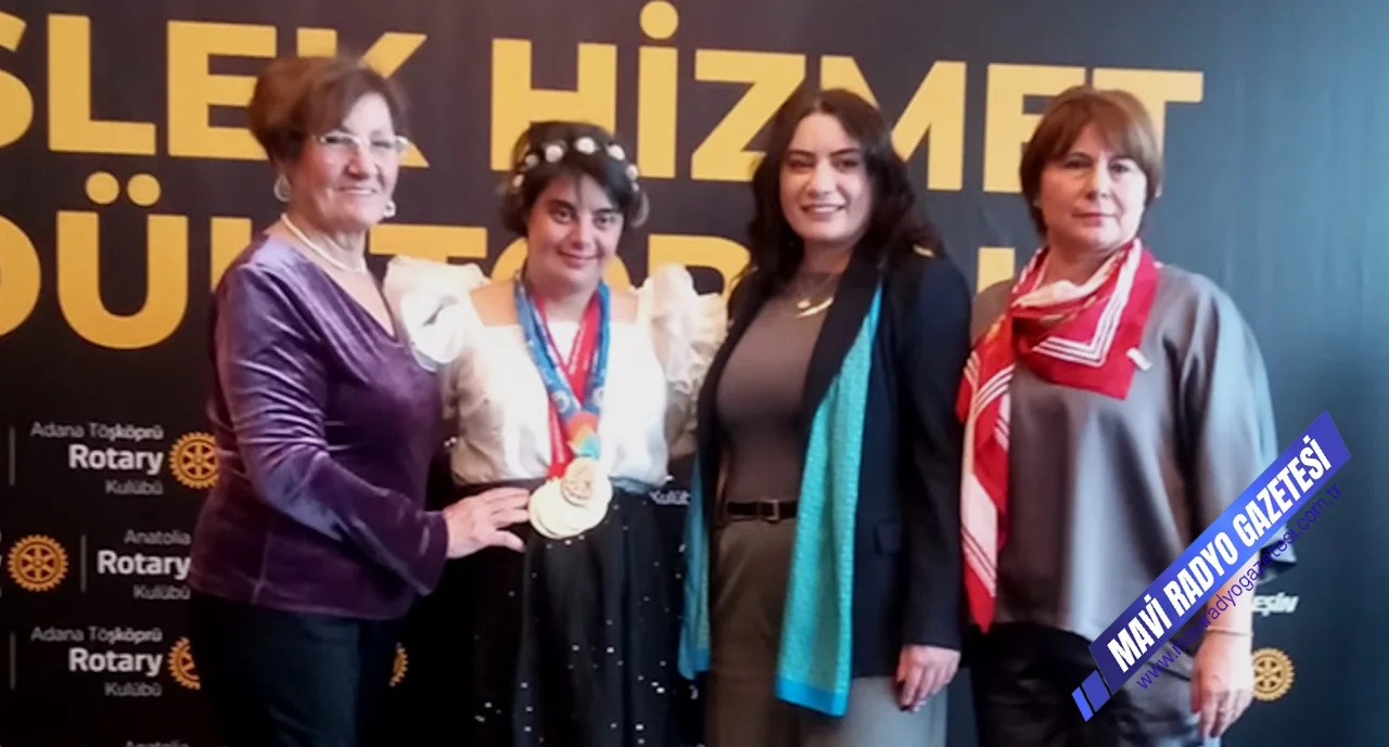 Taşköprü Rotary Kulübü’nden şampiyon yüzücü Dila’ya teşvik ödülü