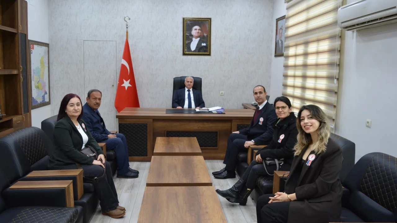 Vergi Dairesi’nden Kaymakam Kurtyemez’e Vergi Haftası Ziyareti