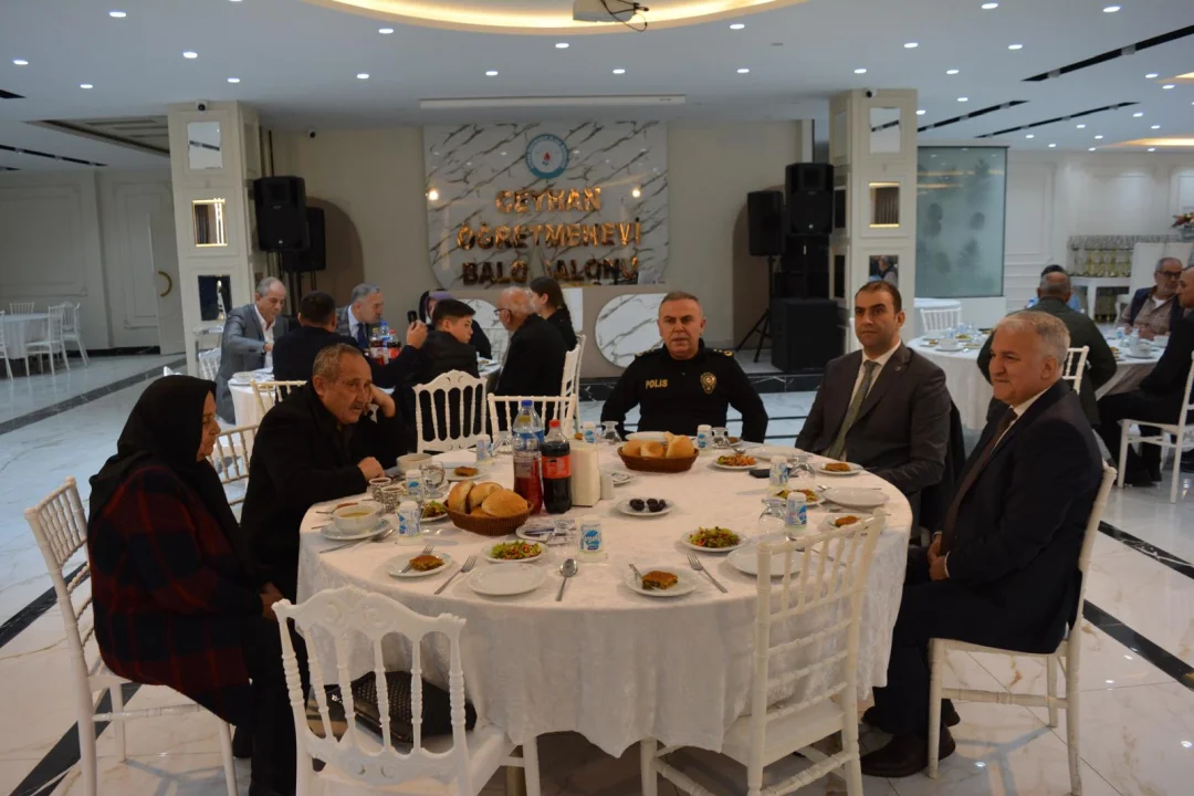 Ceyhan’da “Emniyet Şehitleri ve Gaziler Onuruna” İftar Programı Düzenlendi