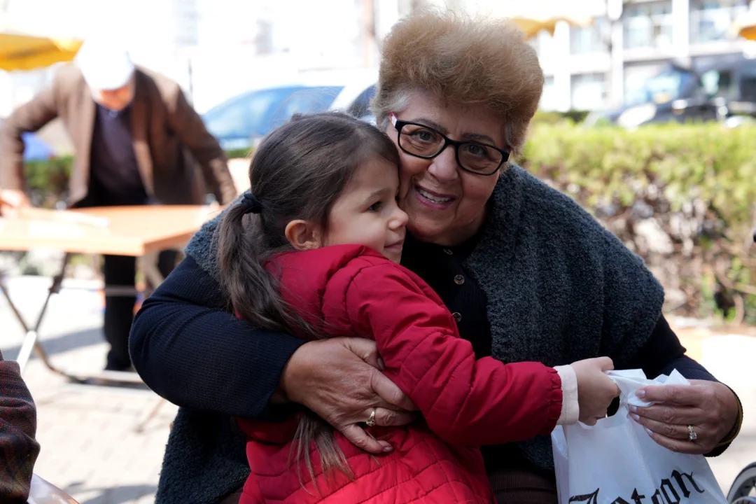 Nesiller Arasında Sıcak Bir Köprü