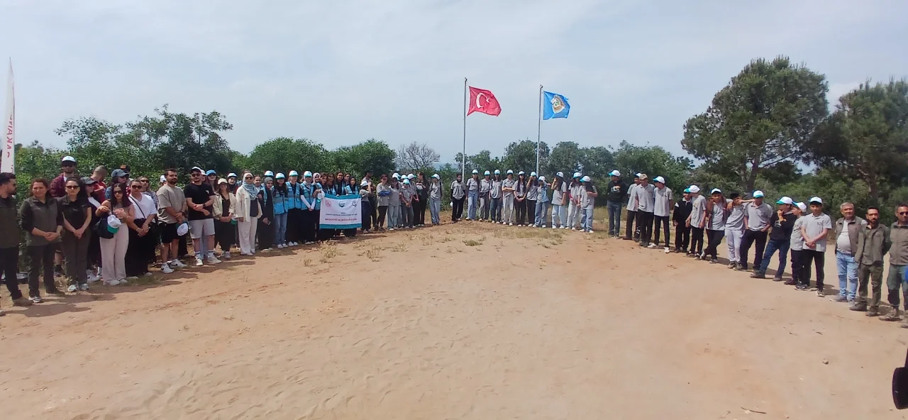 AKYATAN’DA DENİZ KAPLUMBAĞALARININ YAŞAM ALANLARINA YÖNELİK FARKINDALIK ETKİNLİĞİ DÜZENLENDİ