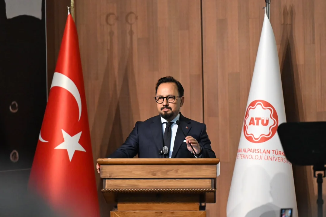 ULUDAĞ “15 TEMMUZ, MİLLETİMİZİN İRADESİNE SAHİP ÇIKTIĞI ŞANLI BİR DİRENİŞİN ADIDIR