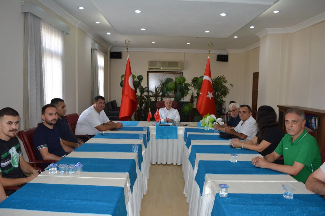 Ceyhan 1967 FK'dan Kaymakam Kurtyemez'e Zirve Ziyareti 